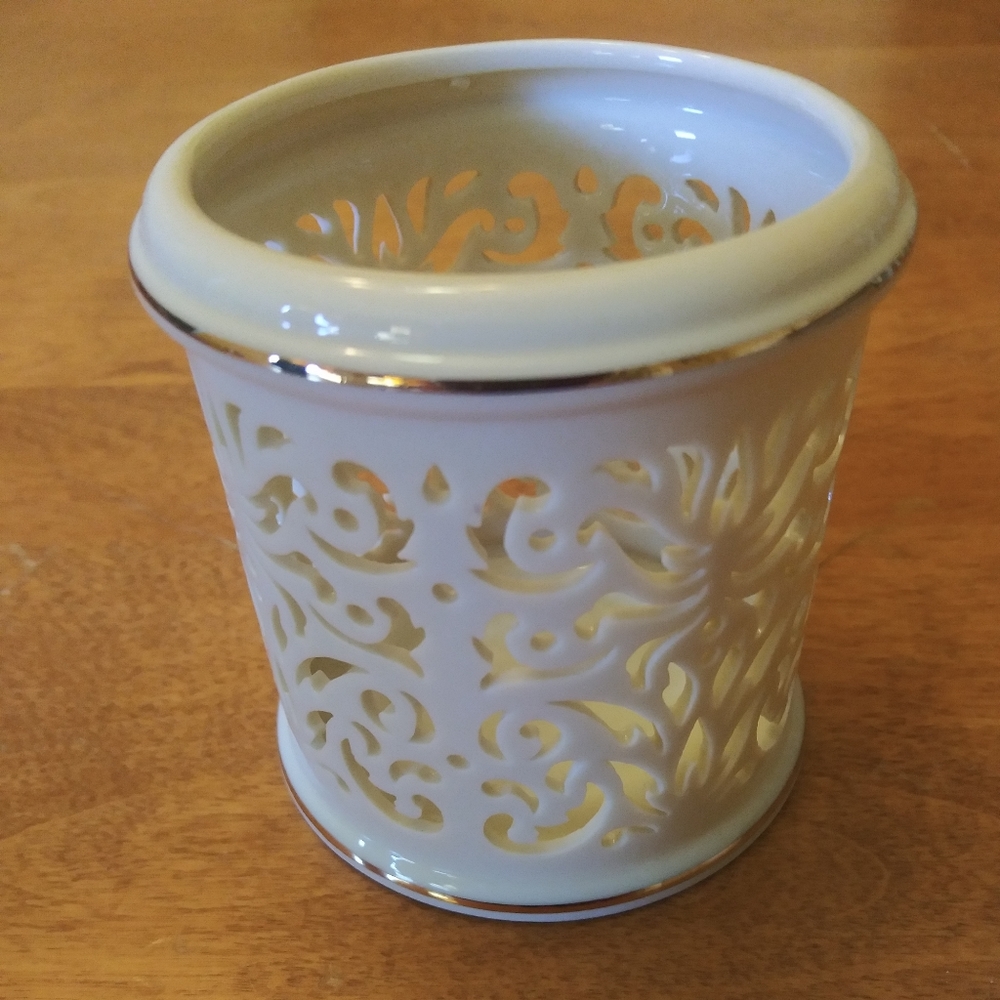 Lenox tealight holder